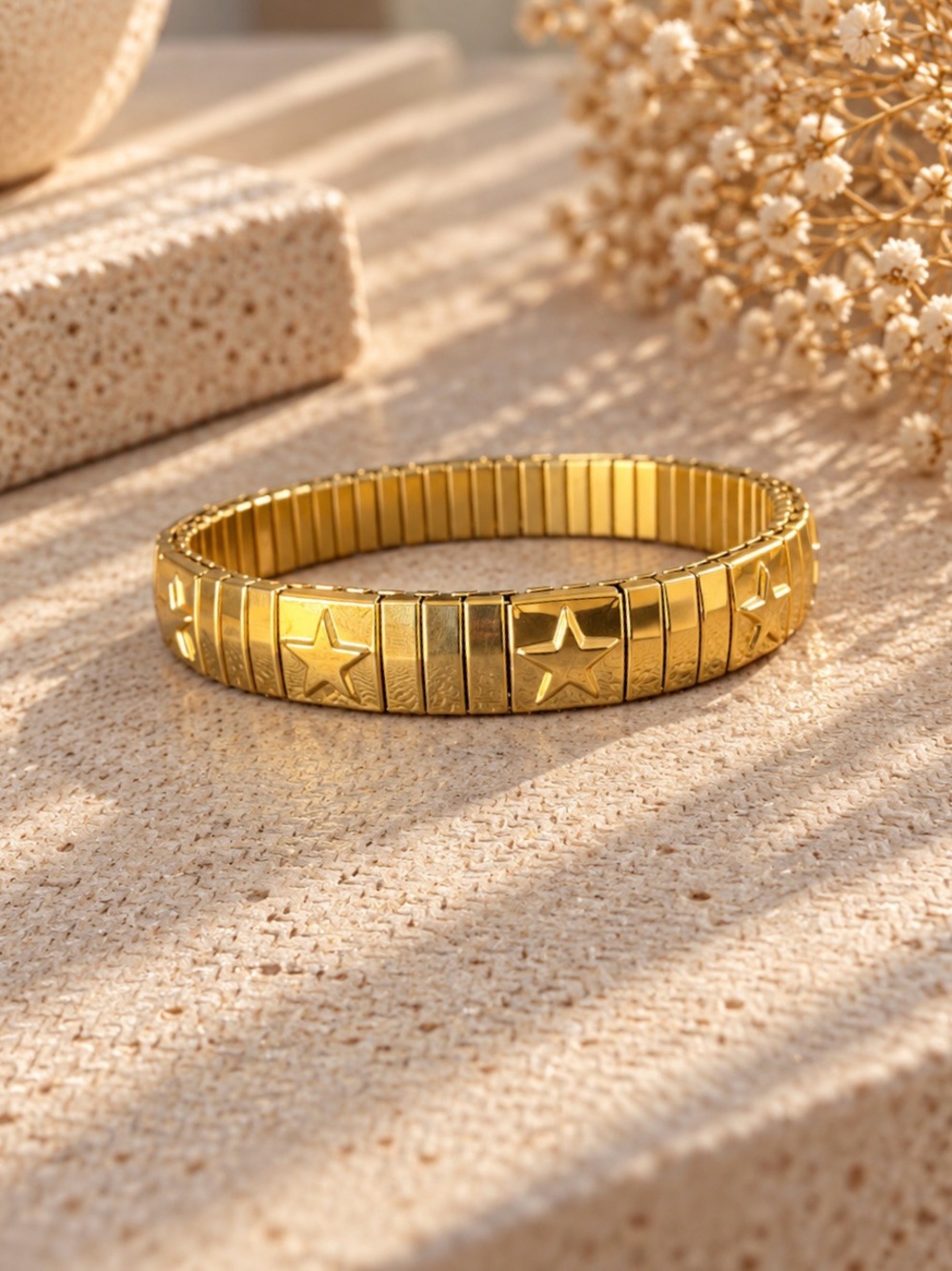 Gold Star Stretch Bracelet